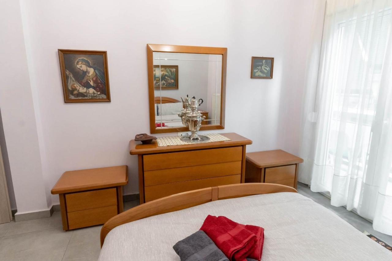 Byt Downtown Flat Лариса Экстерьер фото